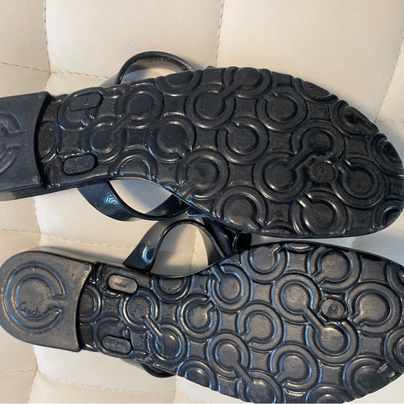 COACH - Picture 3 of 3